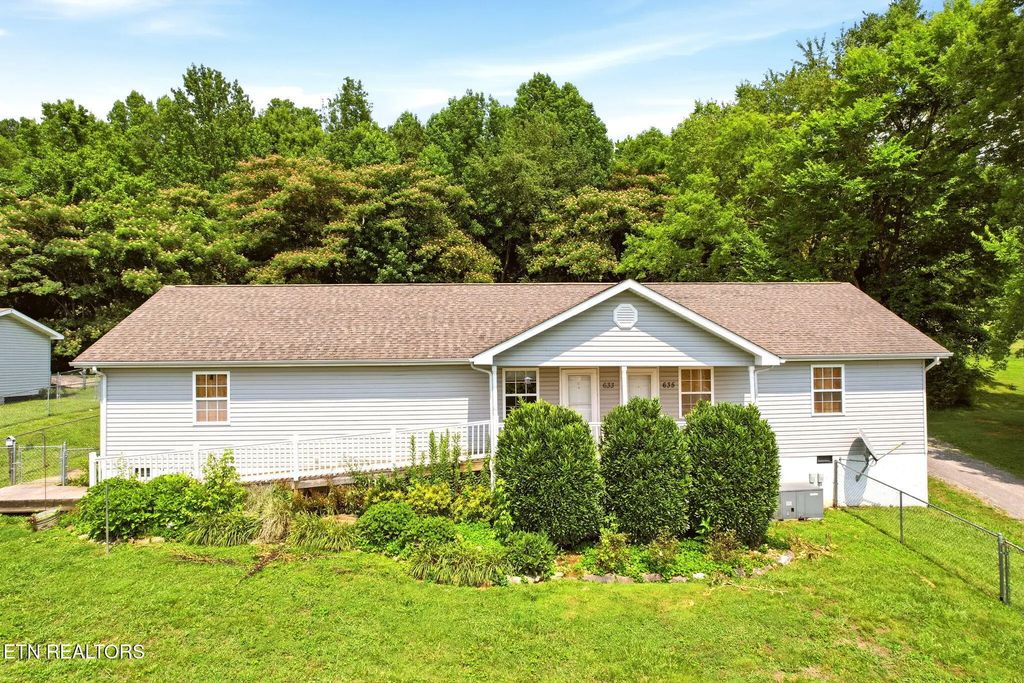 633 Russell Ave, Harriman