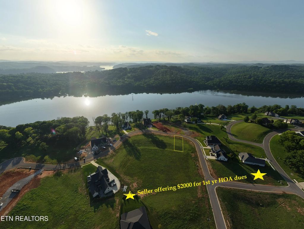 299 Firefly Drive, Loudon