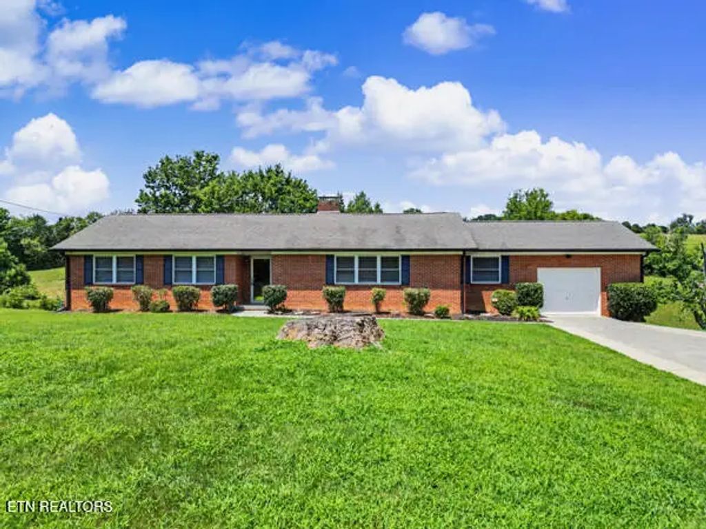 717 Old Glory Rd, Maryville