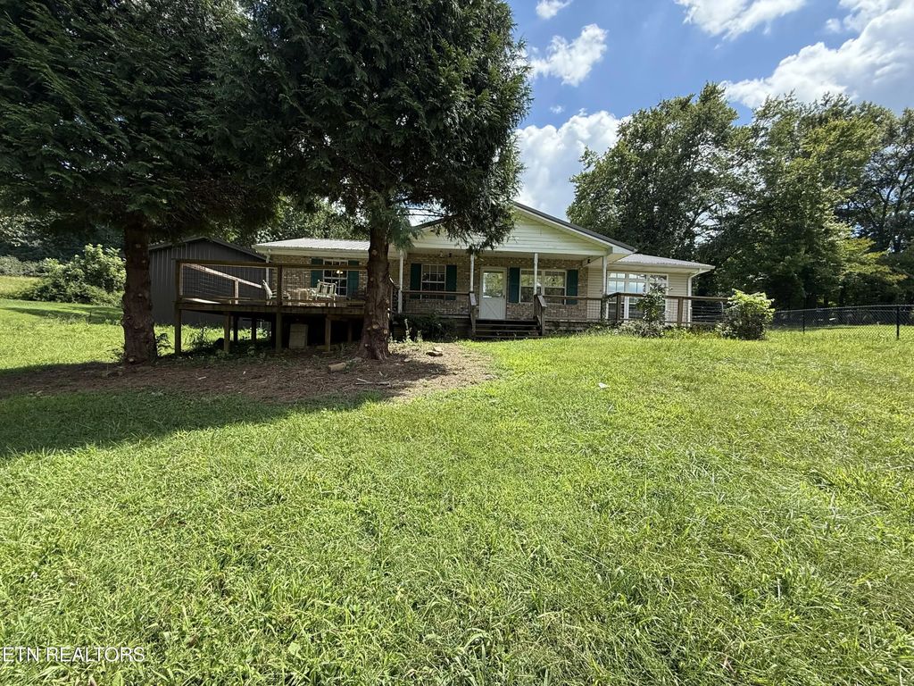175 Hill Top St, Huntsville