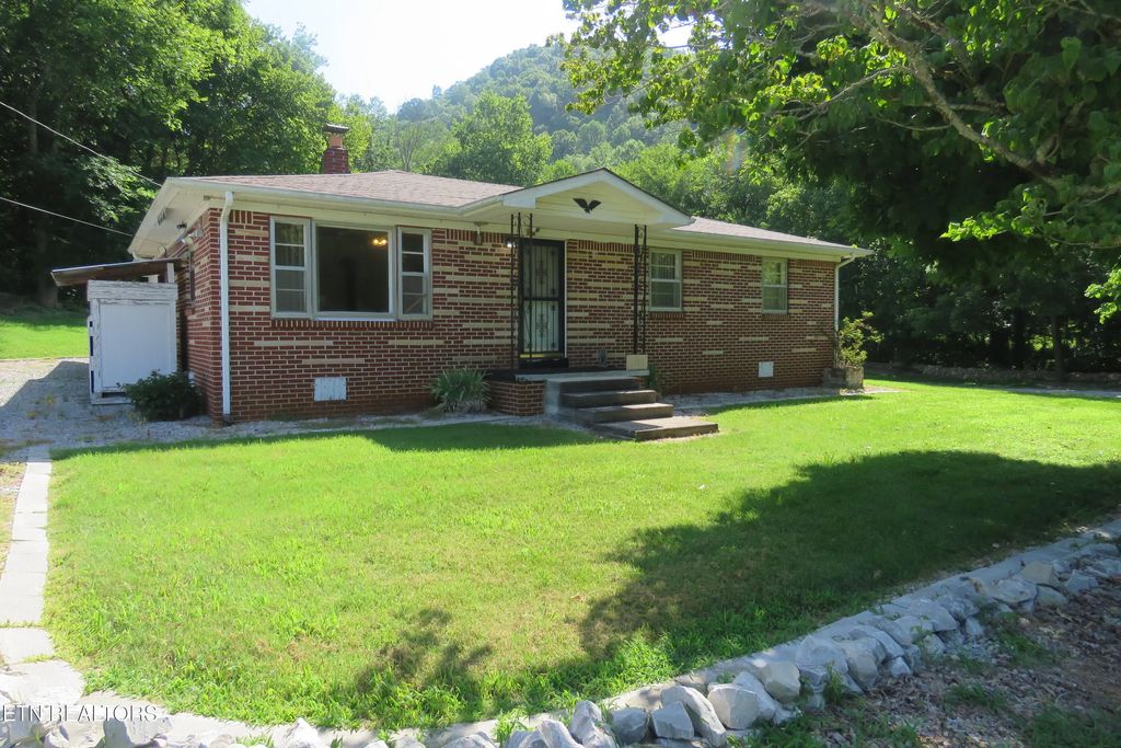 1757 Wet Mill Creek Rd, Celina