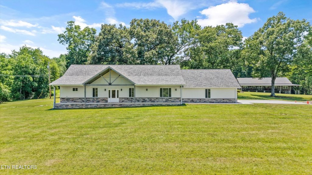 131 Burrville Rd, Sunbright