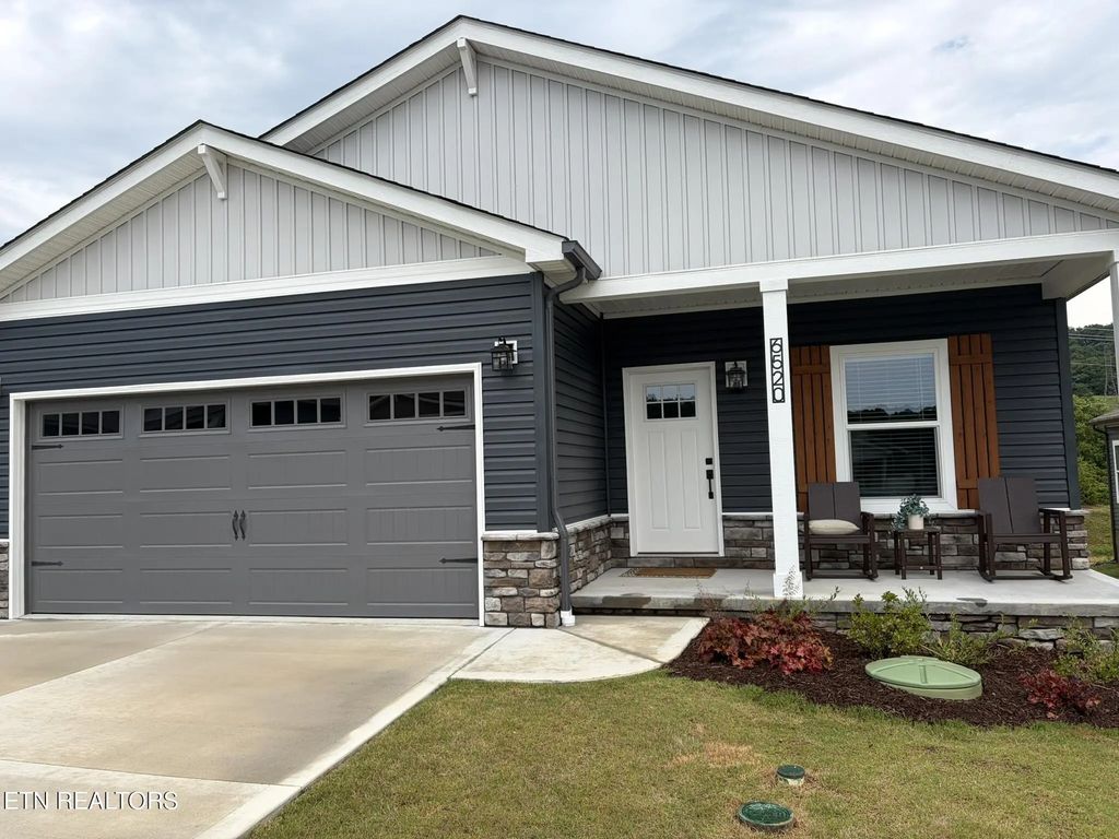 6520 Spotted Orchid Lane, Knoxville