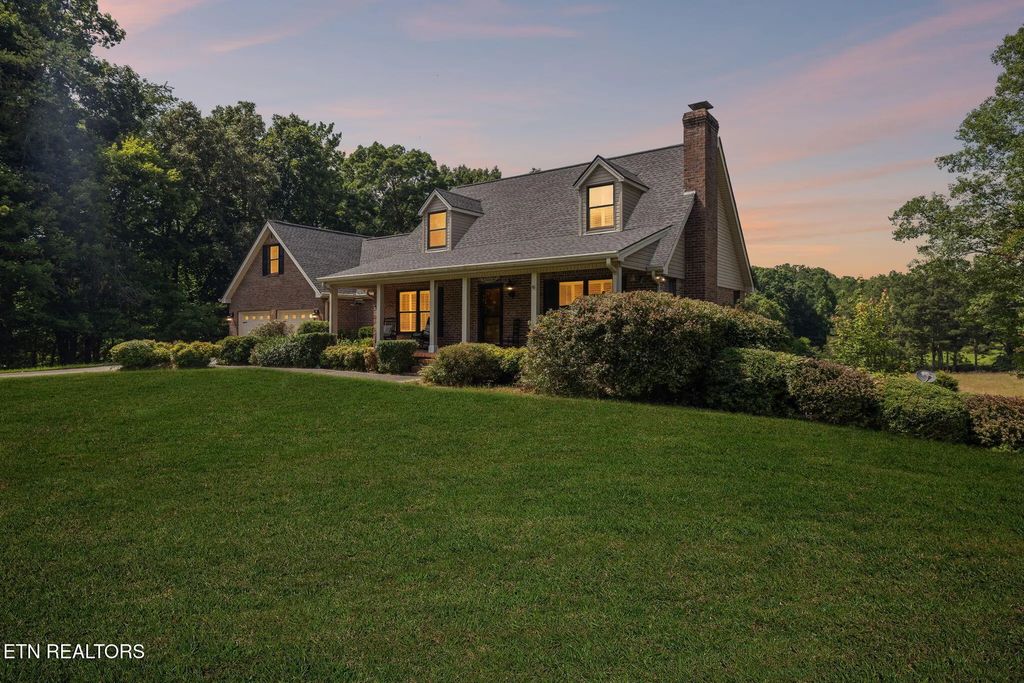 302 County Road 707, Athens