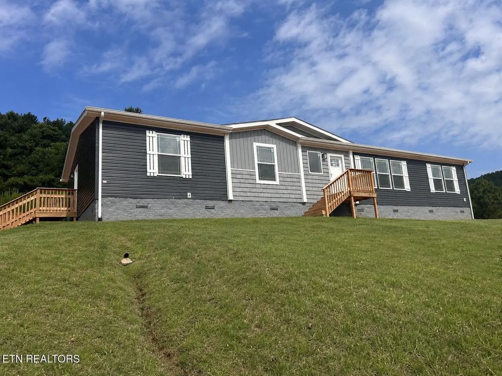 599 Cuno Lane, Decatur