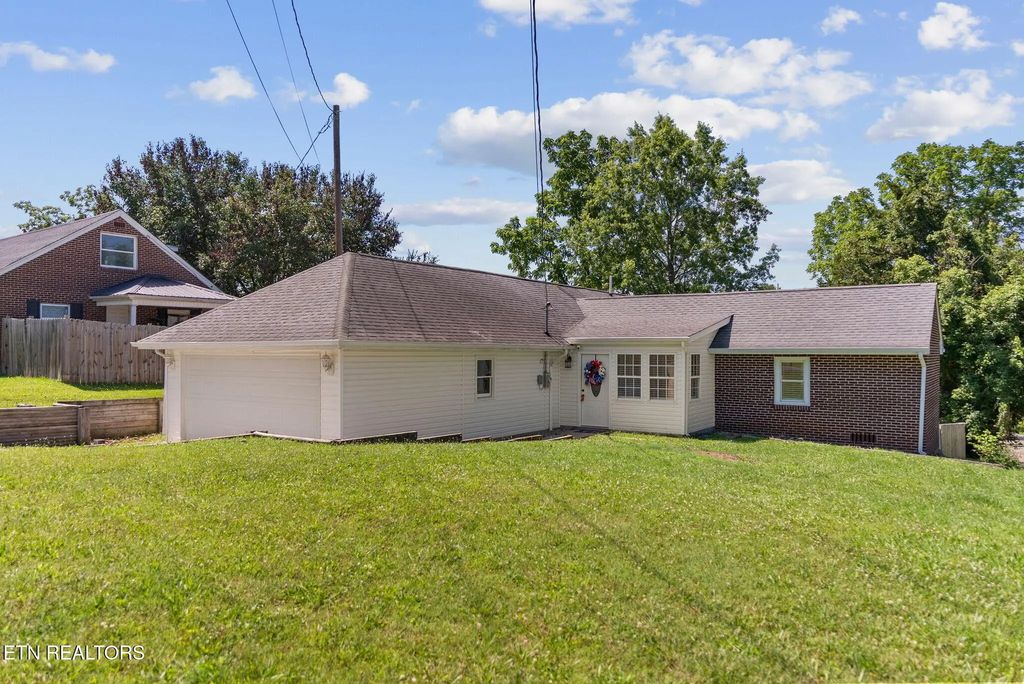402 Old Highway 33, New Tazewell