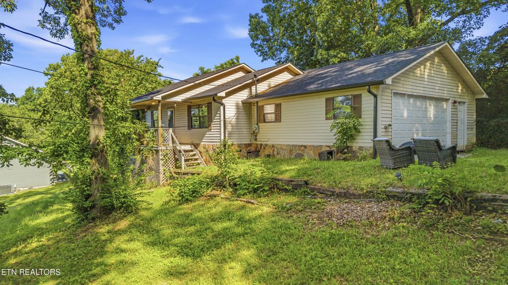 205 Booker Rd, Maynardville