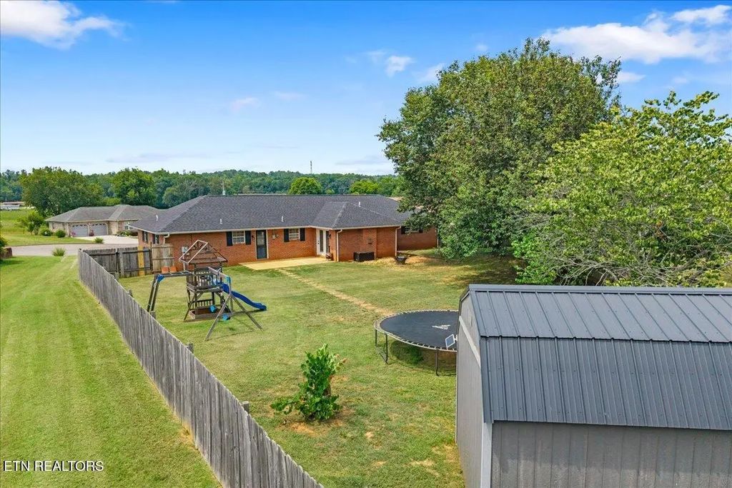 1217 Cedar Lane, Etowah