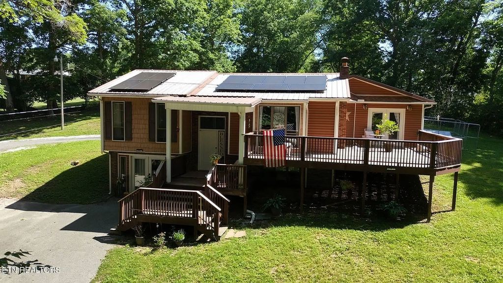 346 Hc Smith Drive, Oneida