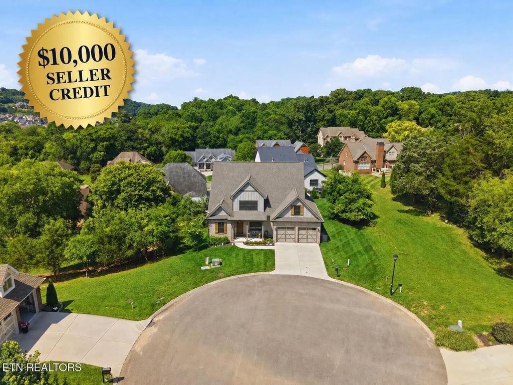 2200 Misty Mountain Circle, Knoxville