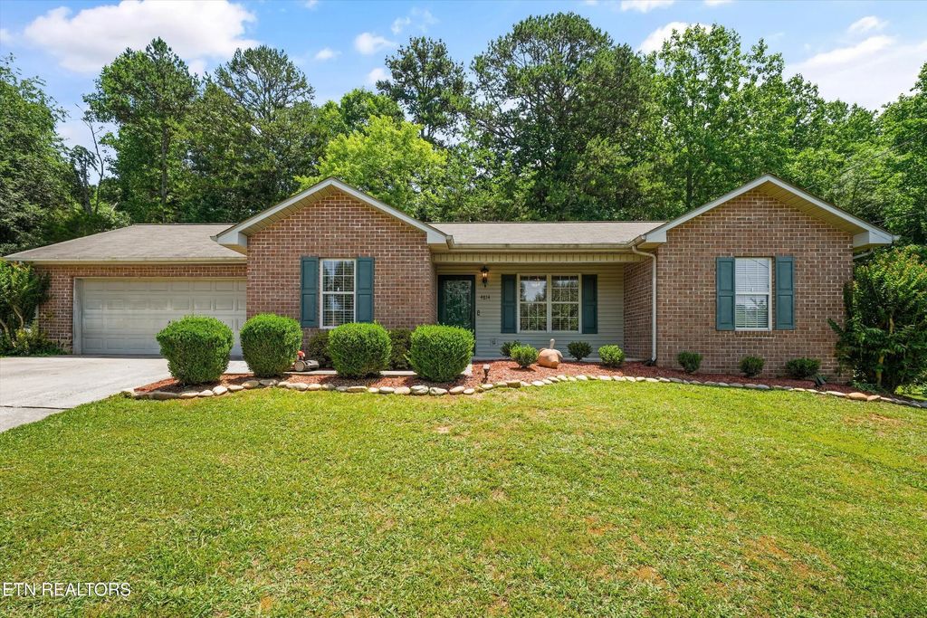 4814 Evangeline Lane, Knoxville