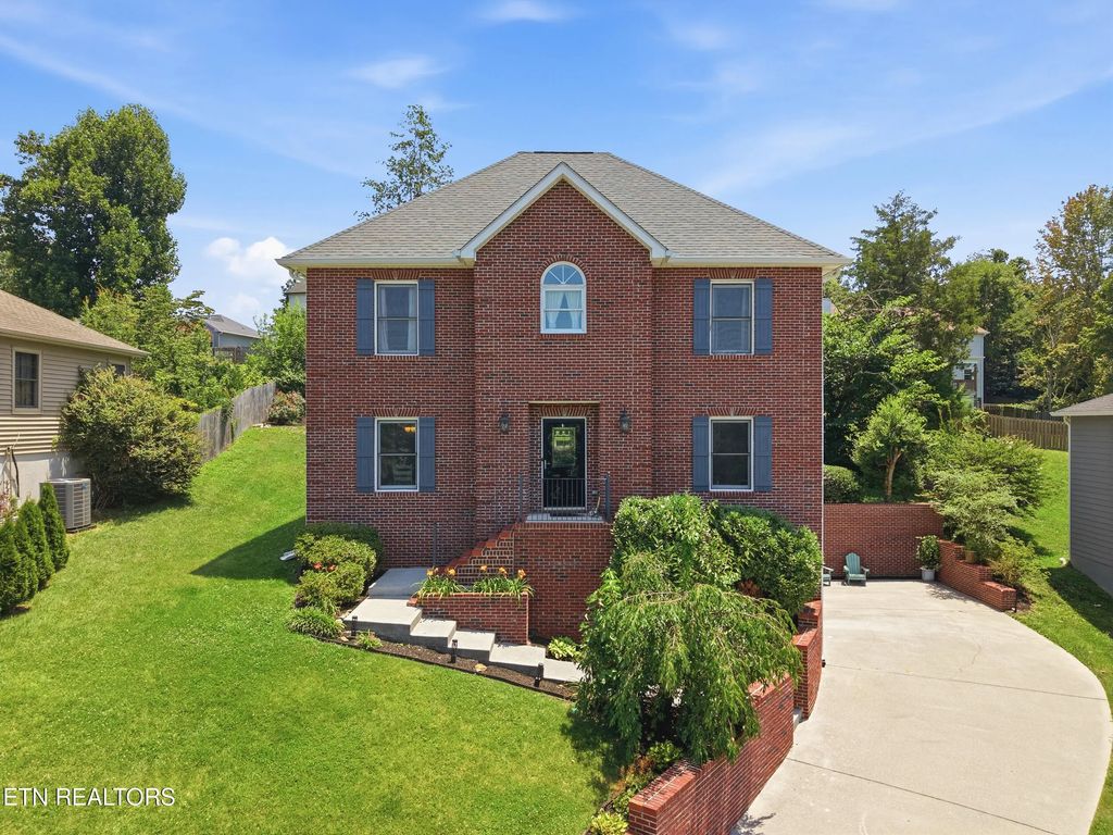 10108 Lonely Oak Lane, Knoxville