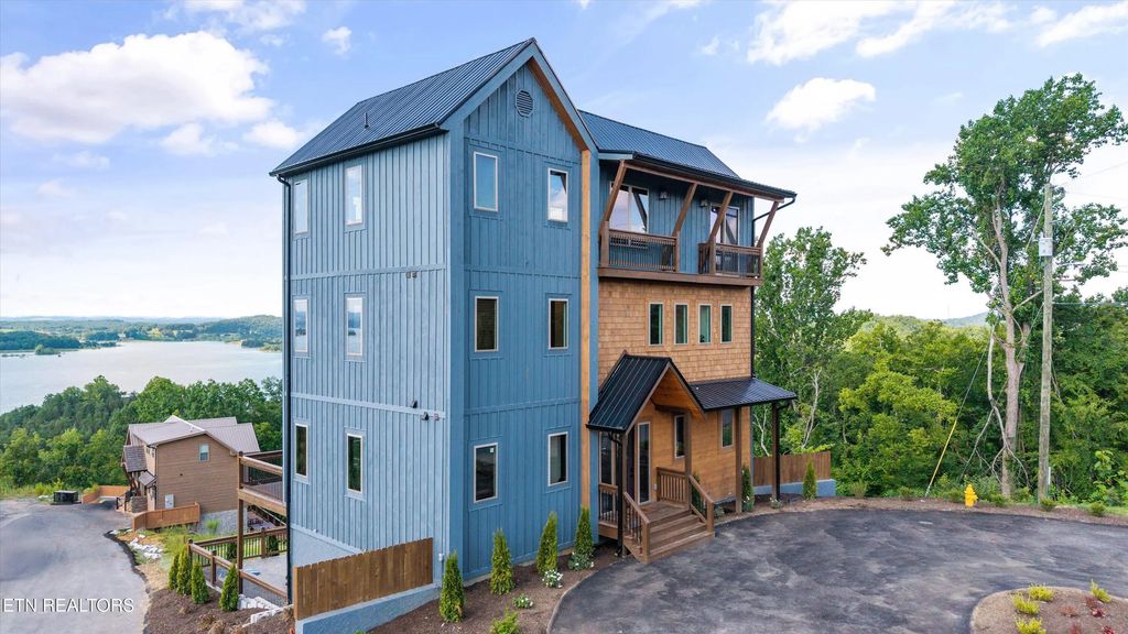 936 Lake Haven Way, Sevierville