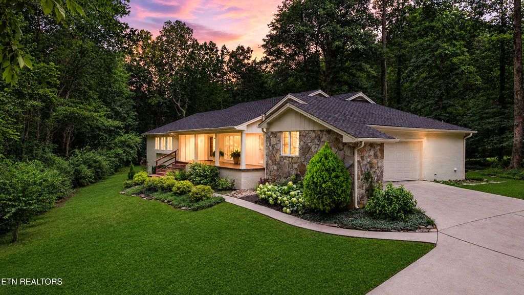 632 Augusta National Way, Knoxville