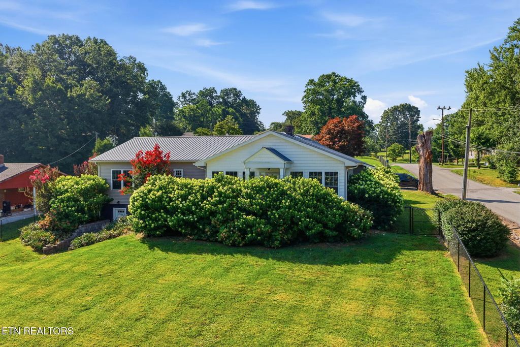 800 N Kingston Ave, Rockwood
