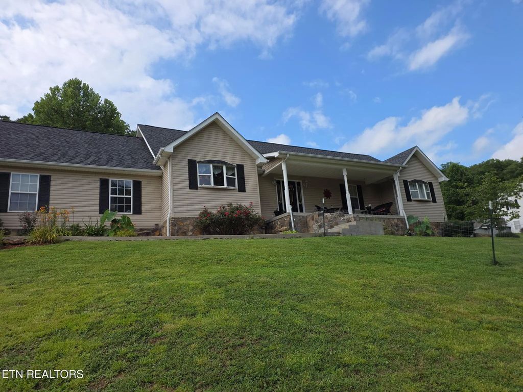 56 Horizon Estate, Pineville
