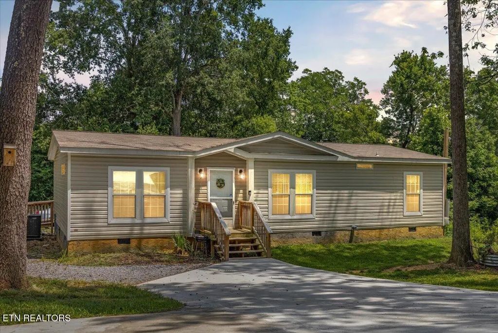 107 Alabama Ave, Etowah