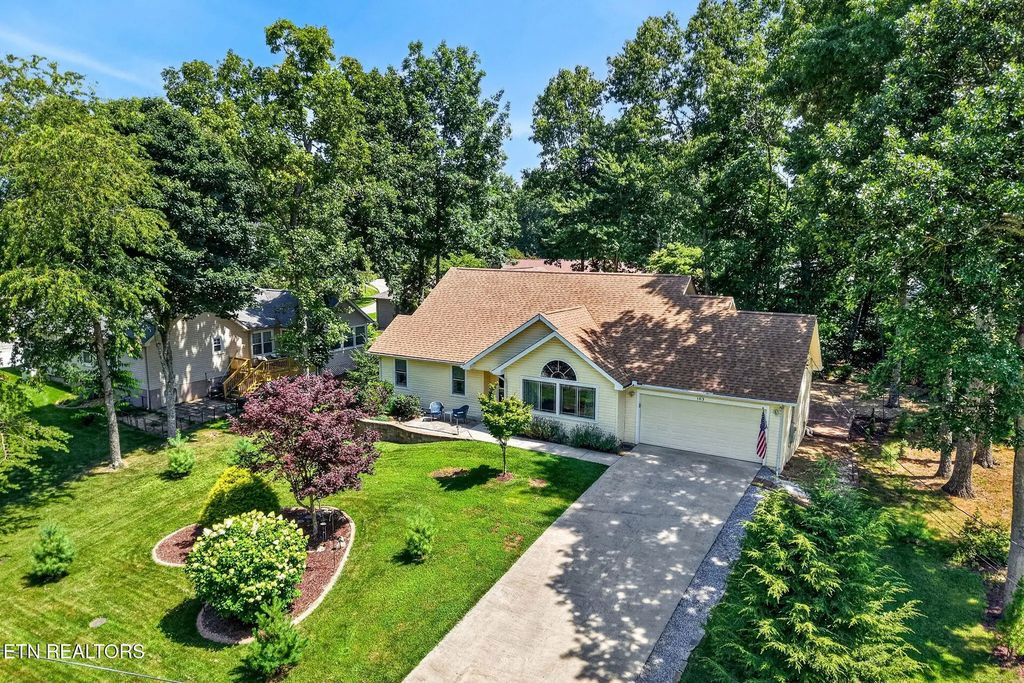 103 Brighton Lane, Crossville