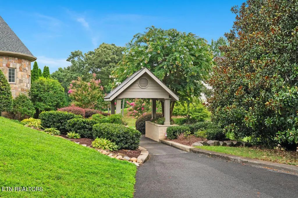 8506 River Club Way, Knoxville
