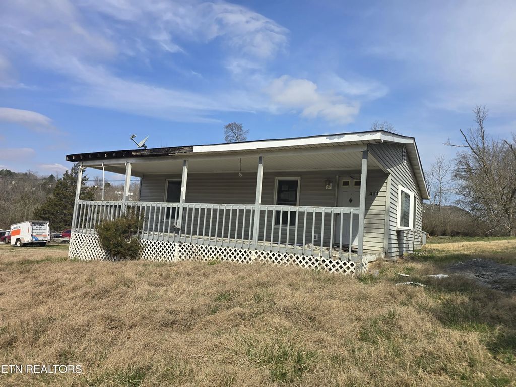 404 Cedar Fork Rd, Tazewell