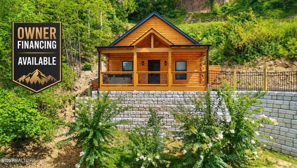 1026 Black Bear Cub Way, Sevierville