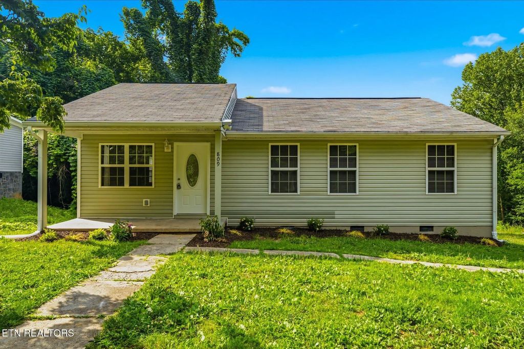 809 Valley Drive, Knoxville