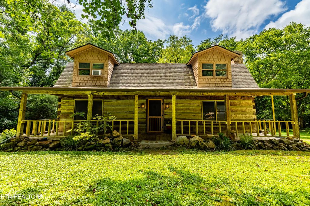 143 Old West Millers Cove Rd, Walland