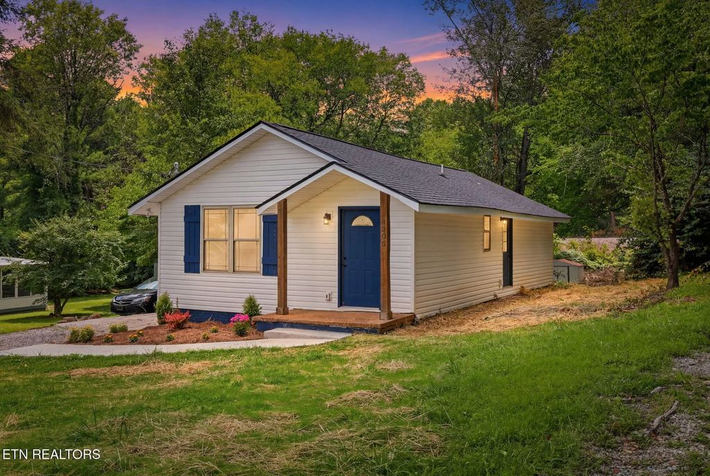 4205 Coster Rd, Knoxville