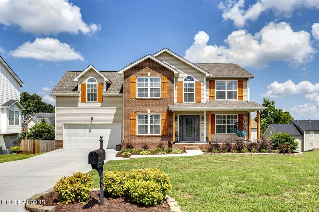 2114 Blue Sage Lane, Knoxville
