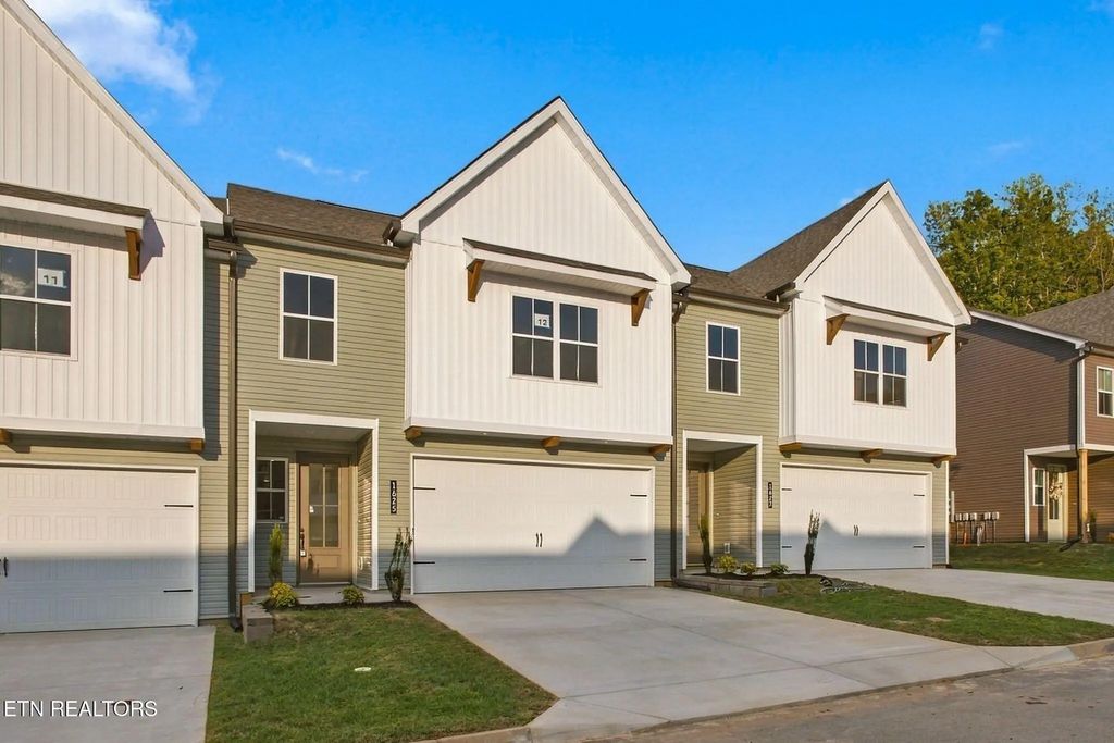 1625 Lateglow Way, Knoxville