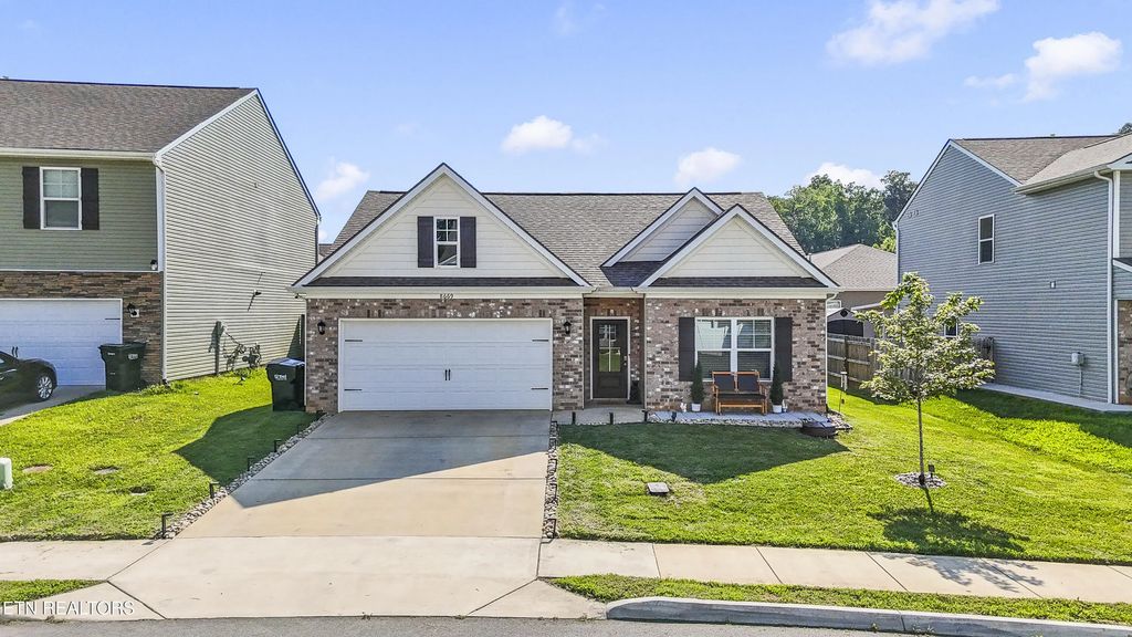 8669 Leeanna Brooke Lane, Knoxville