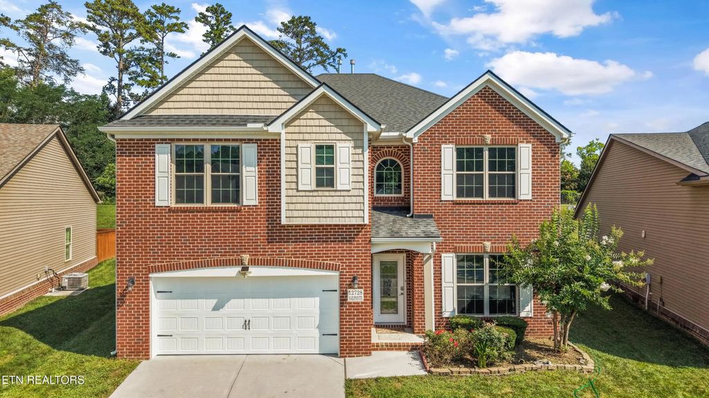 12728 Sailpointe Lane, Knoxville