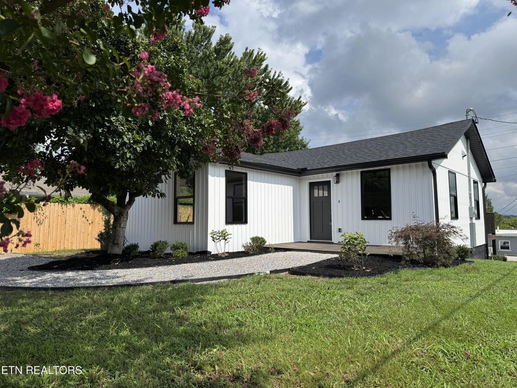 2400 Mccroskey Ave, Knoxville