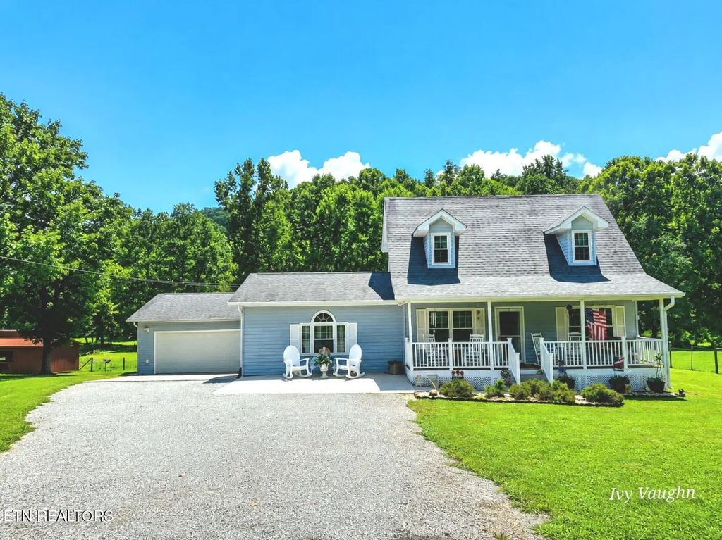 2042 Dutch Valley Rd, Clinton