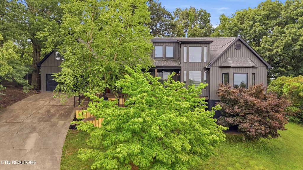910 Katies Way, Johnson City