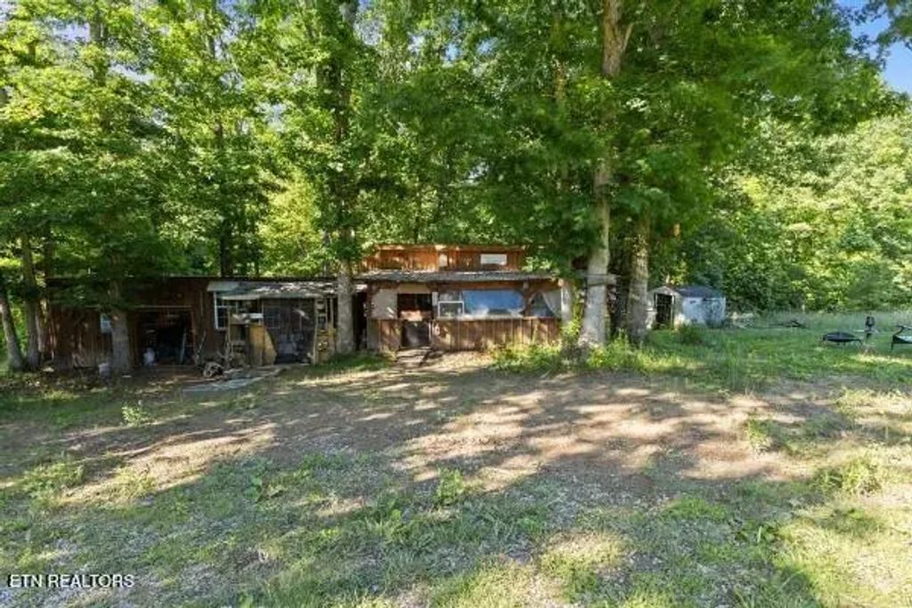 2540 Gatewood Ford Rd, Deer Lodge
