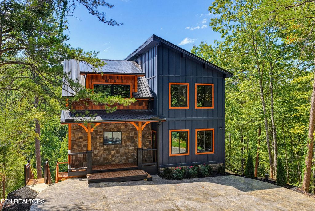 2145 Beach Front Drive, Sevierville