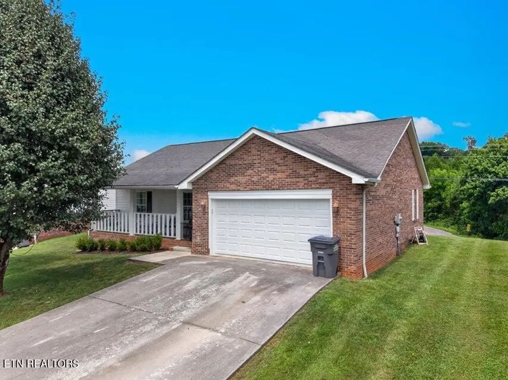 1033 Fox Run, Jefferson City