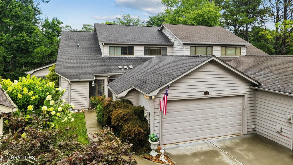 441 Lost Tree Lane, Knoxville