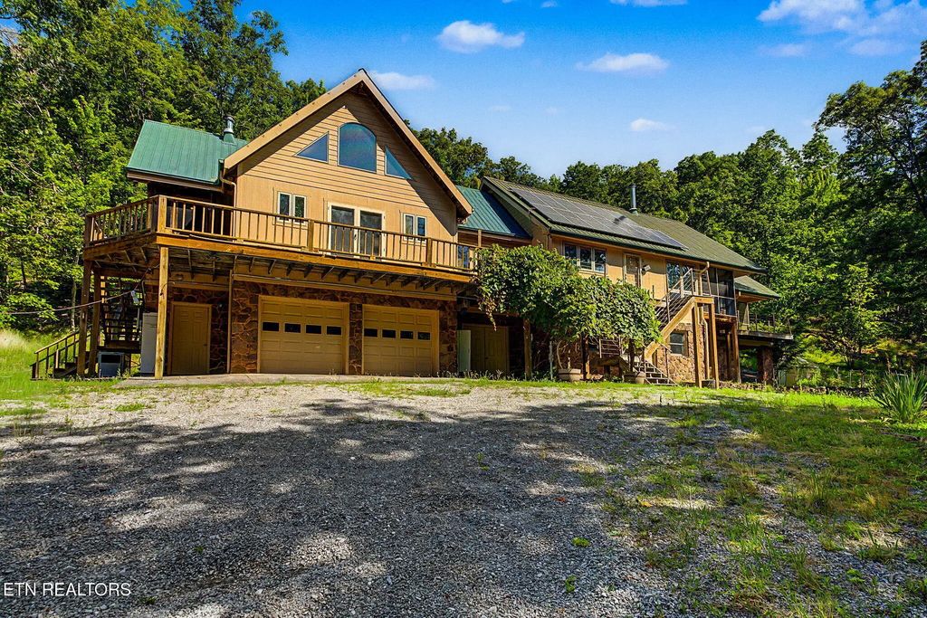 1231 Vardy Blackwater Rd, Sneedville