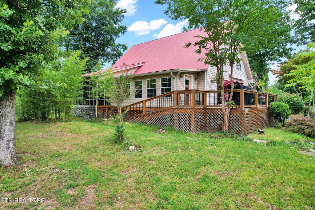 1751 County Road 50, Riceville