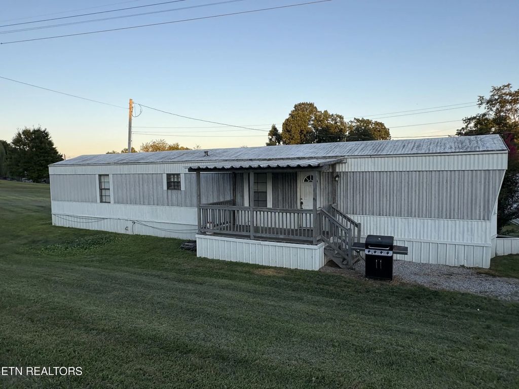 865 Shade Pressnell Rd, Tazewell