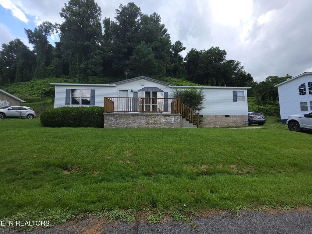 119 Walnut Lane, Pineville