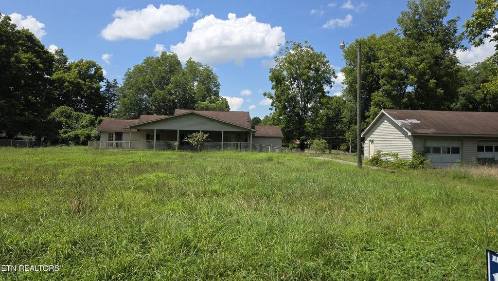 7011 Shell Lane, Knoxville