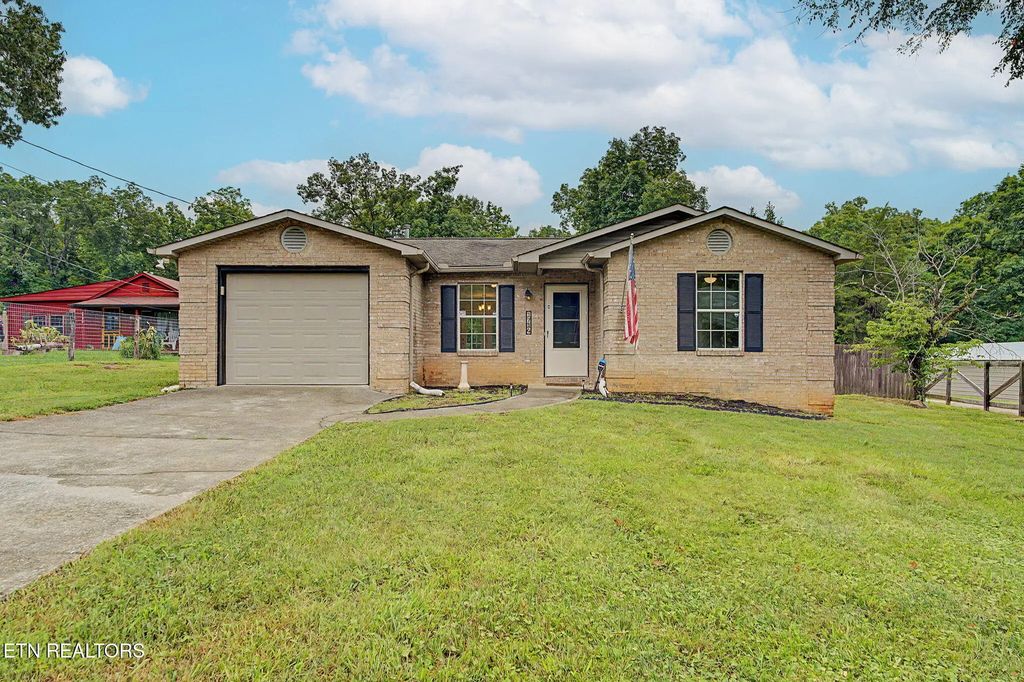 1714 Tipton Station Rd, Knoxville