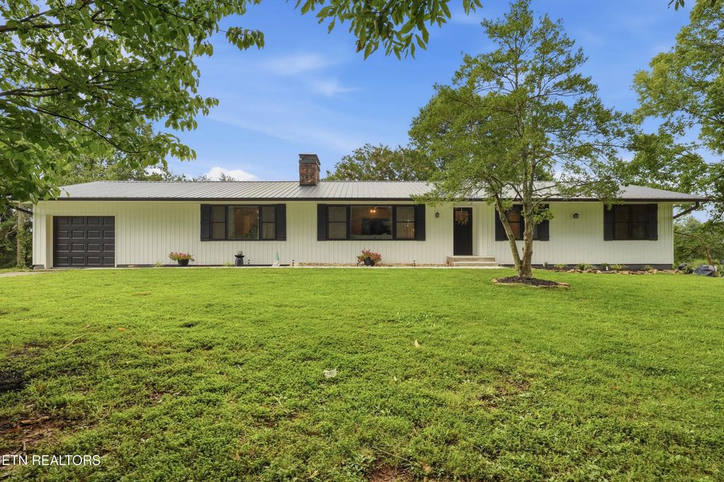 212 Copenhaver Rd, Lenoir City