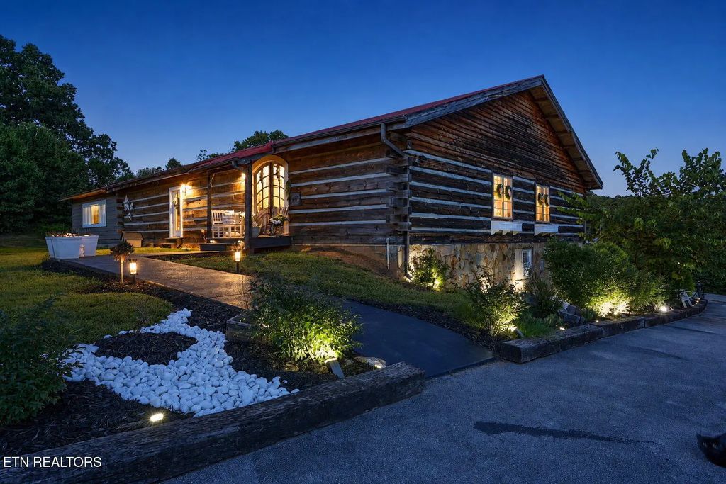 802 Lee Shirley Rd, Maryville