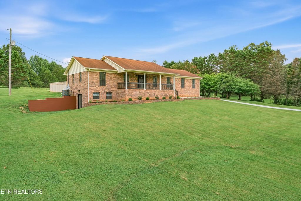 394 Pattie Gap Rd, Philadelphia