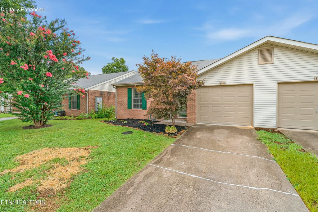 8059 Chambord Way, Powell