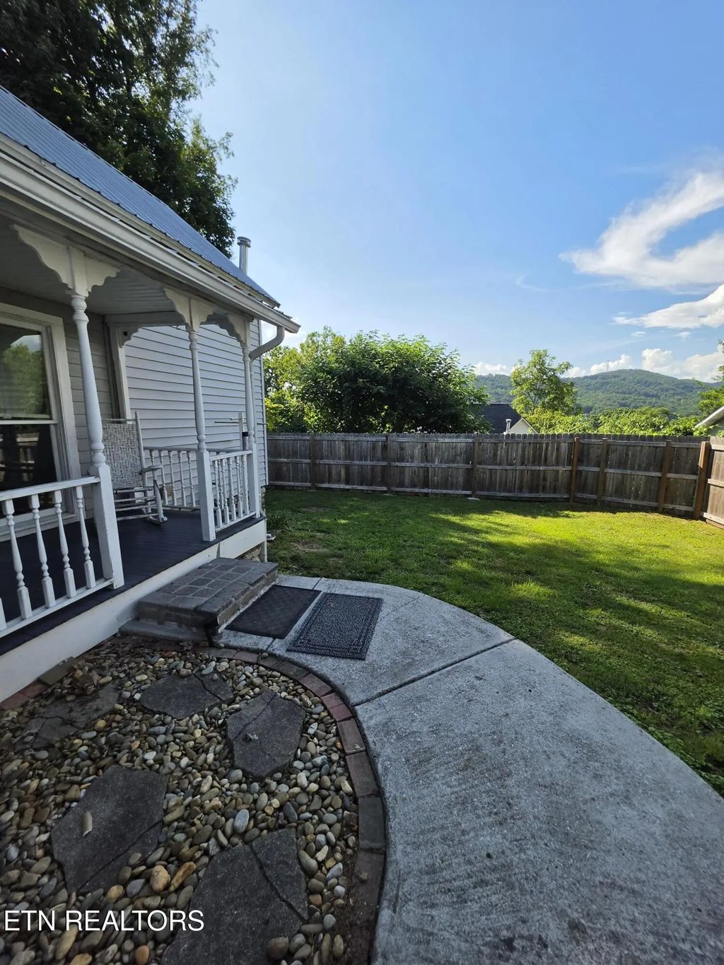 702 Clinton St, Harriman